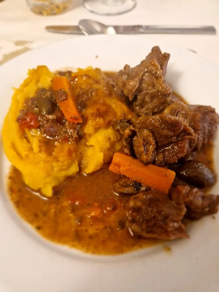 Daube de Sanglier Avec Purée Maison